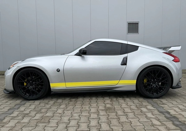 Nissan 370 Z cena 149900 przebieg: 19000, rok produkcji 2019 z Mszczonów małe 326